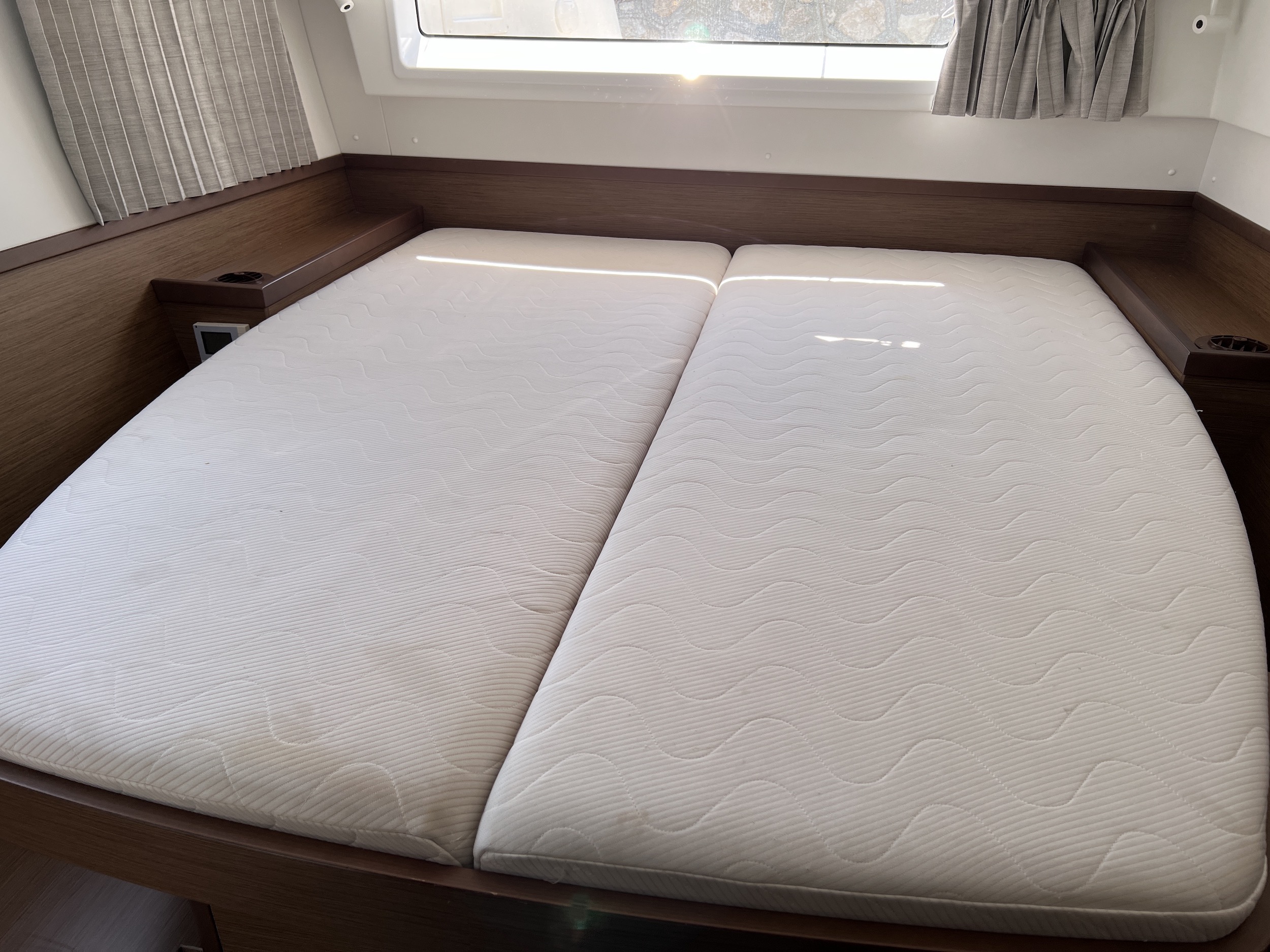 Lagoon 42 — photo 19