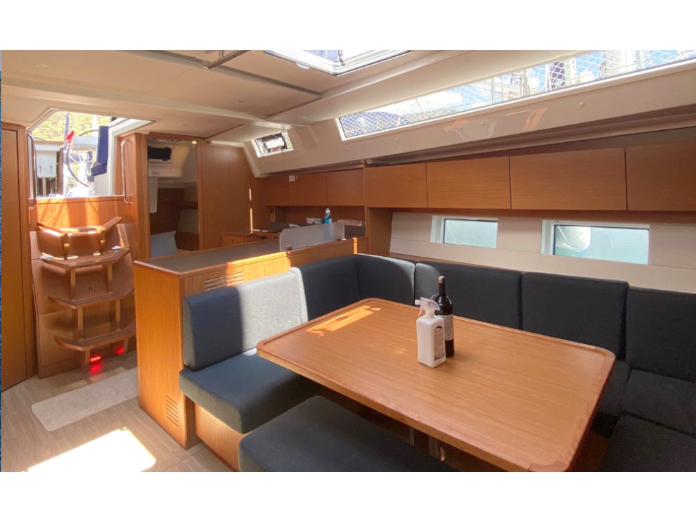 Bavaria C45 — photo 4