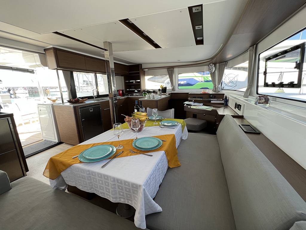 Lagoon 46 — photo 14