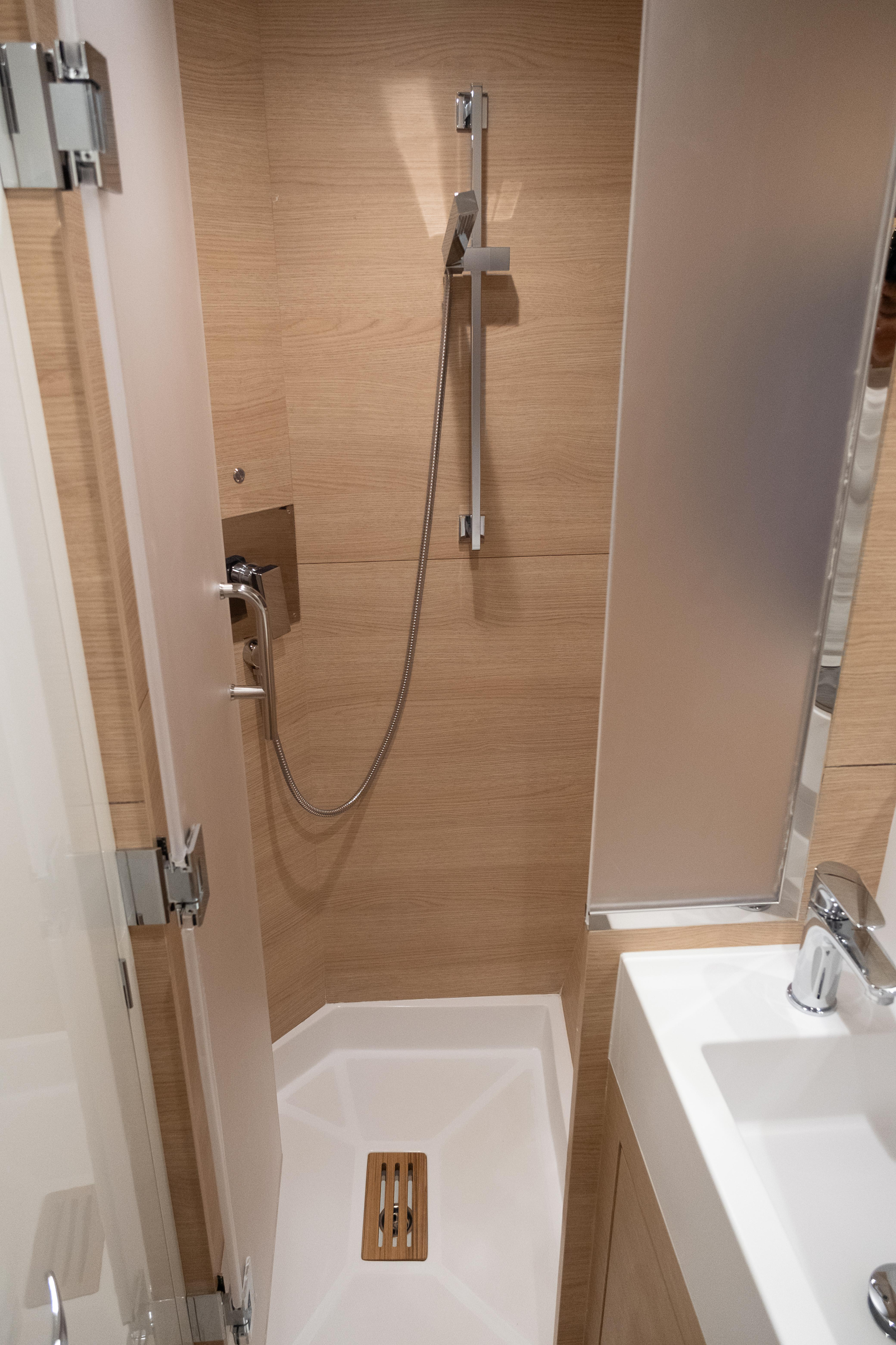 Aventura 45 — photo 31
