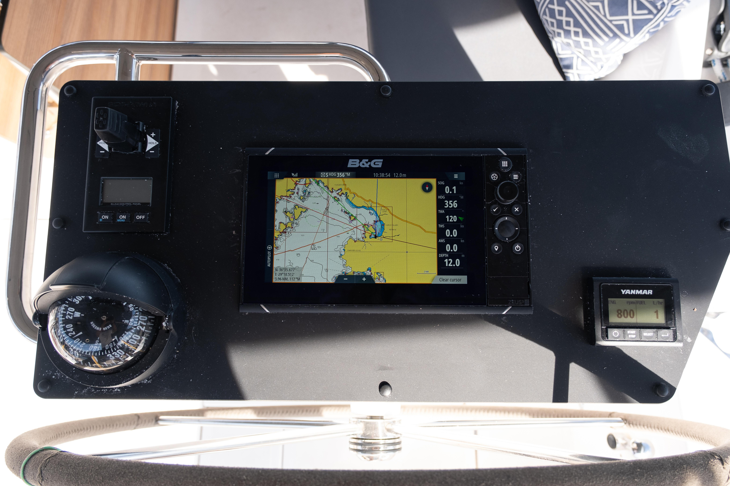 Bavaria C46 — photo 7