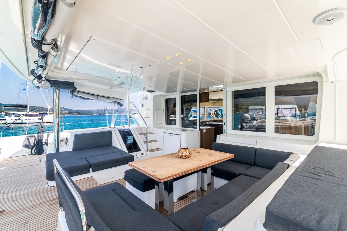 Lagoon 52F (5 cab) — photo 42