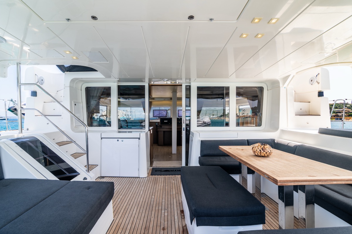 Lagoon 52F (5 cab) — photo 24