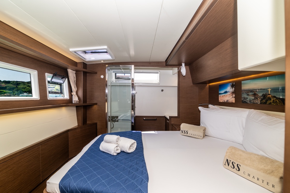 Lagoon 52F (5 cab) — photo 22