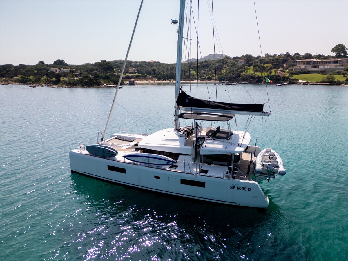 Lagoon 52F (5 cab) — photo 60