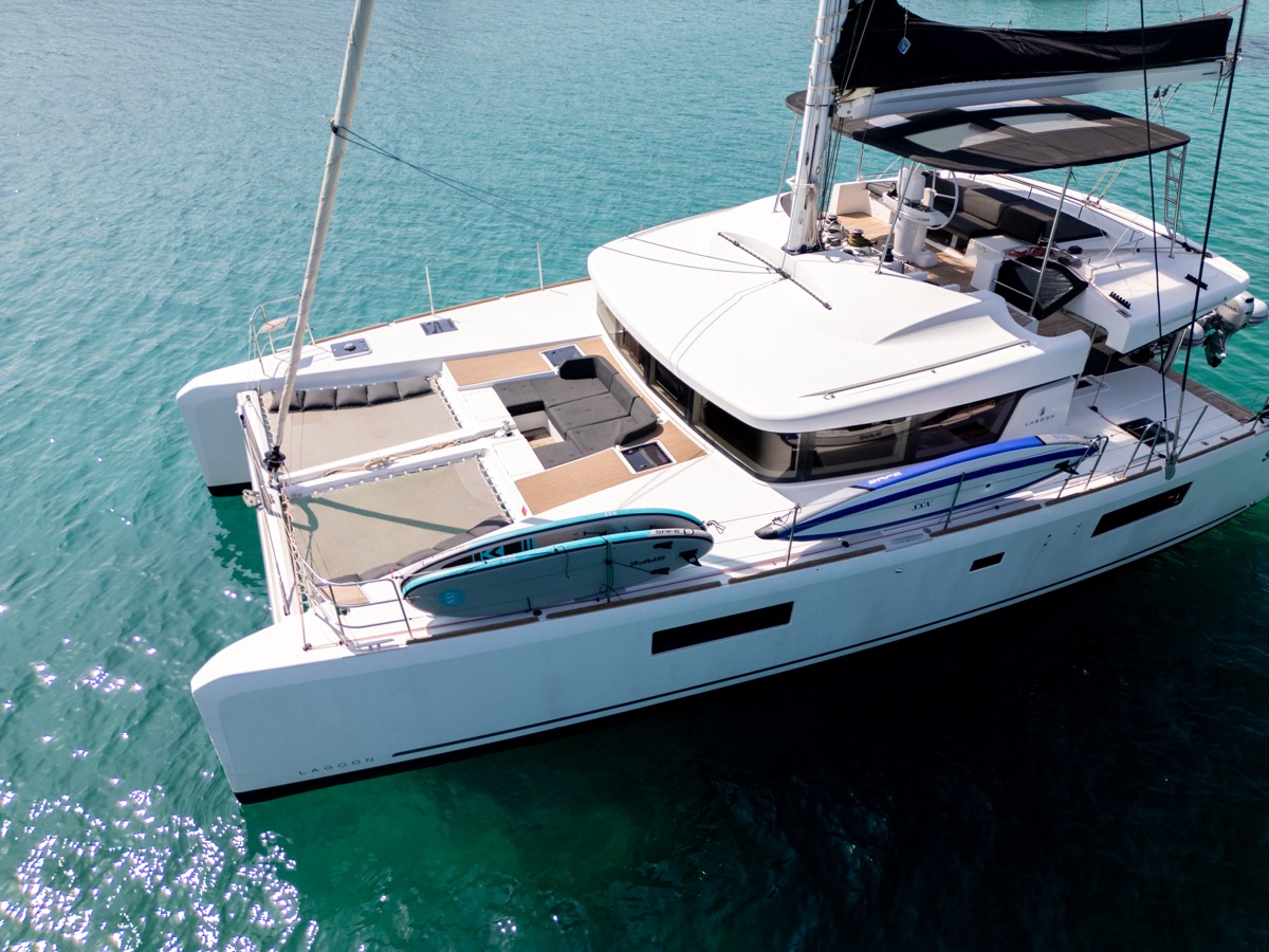 Lagoon 52F (5 cab) — photo 20