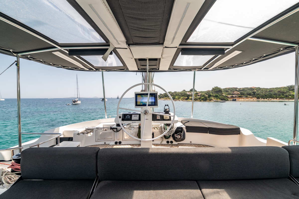 Lagoon 52F (5 cab) — photo 48