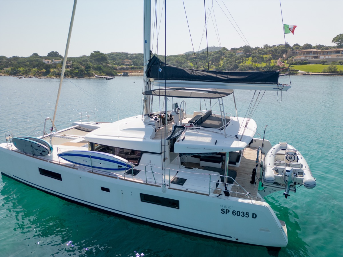 Lagoon 52F (5 cab) — photo 11
