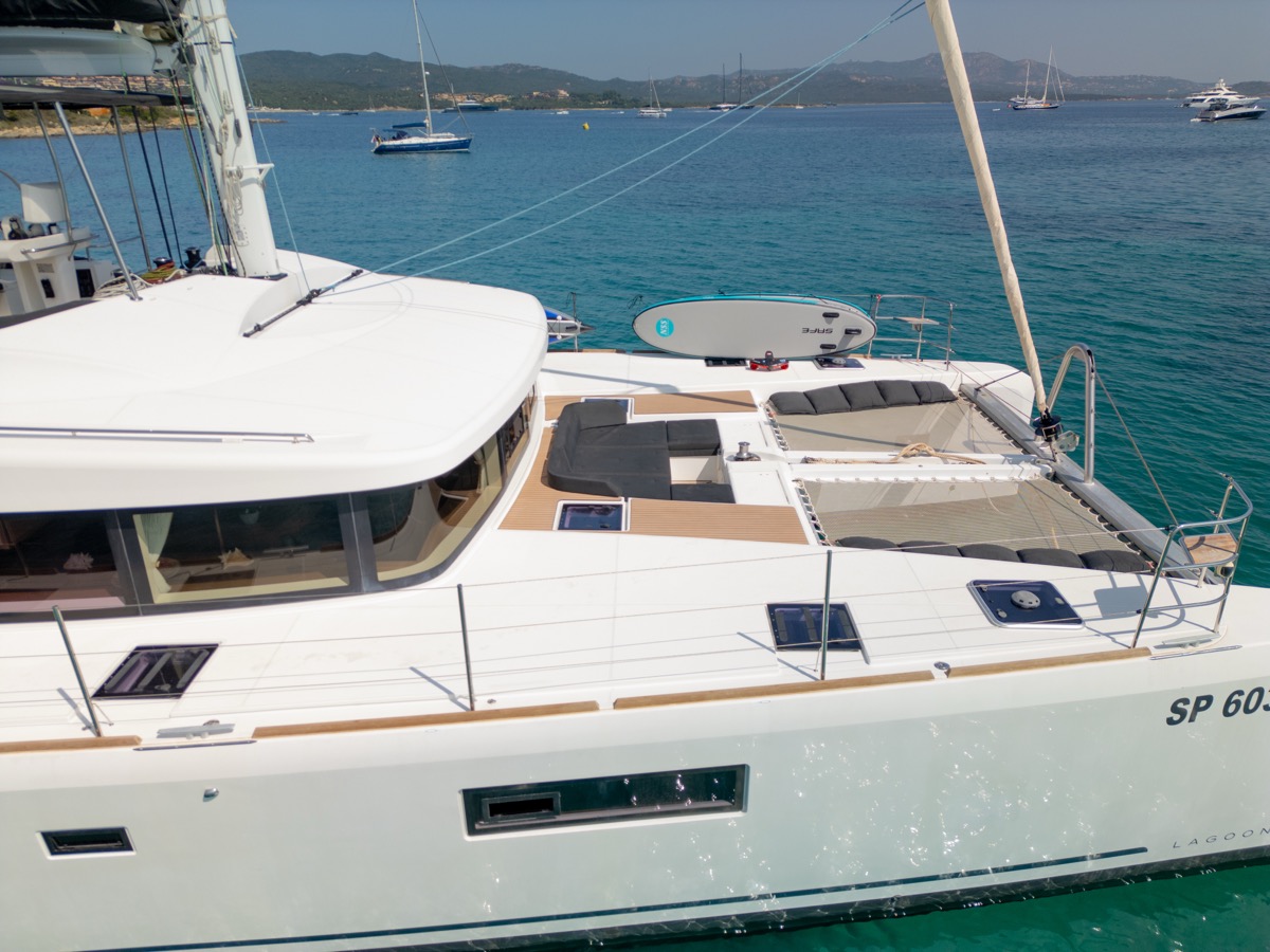 Lagoon 52F (5 cab) — photo 29
