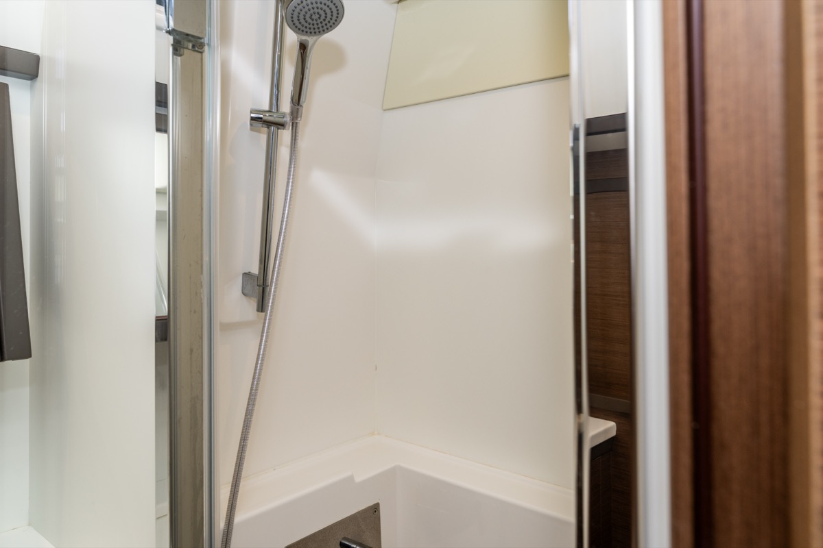 Lagoon 52F (5 cab) — photo 33