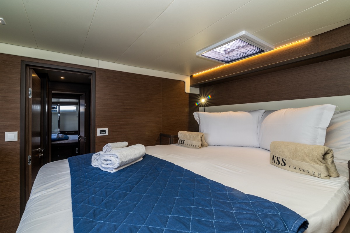 Lagoon 52F (5 cab) — photo 11