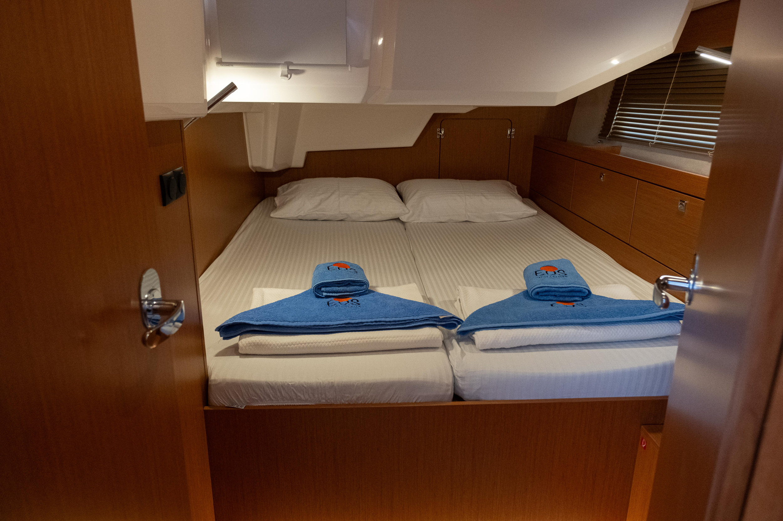 Bavaria C46 — photo 4