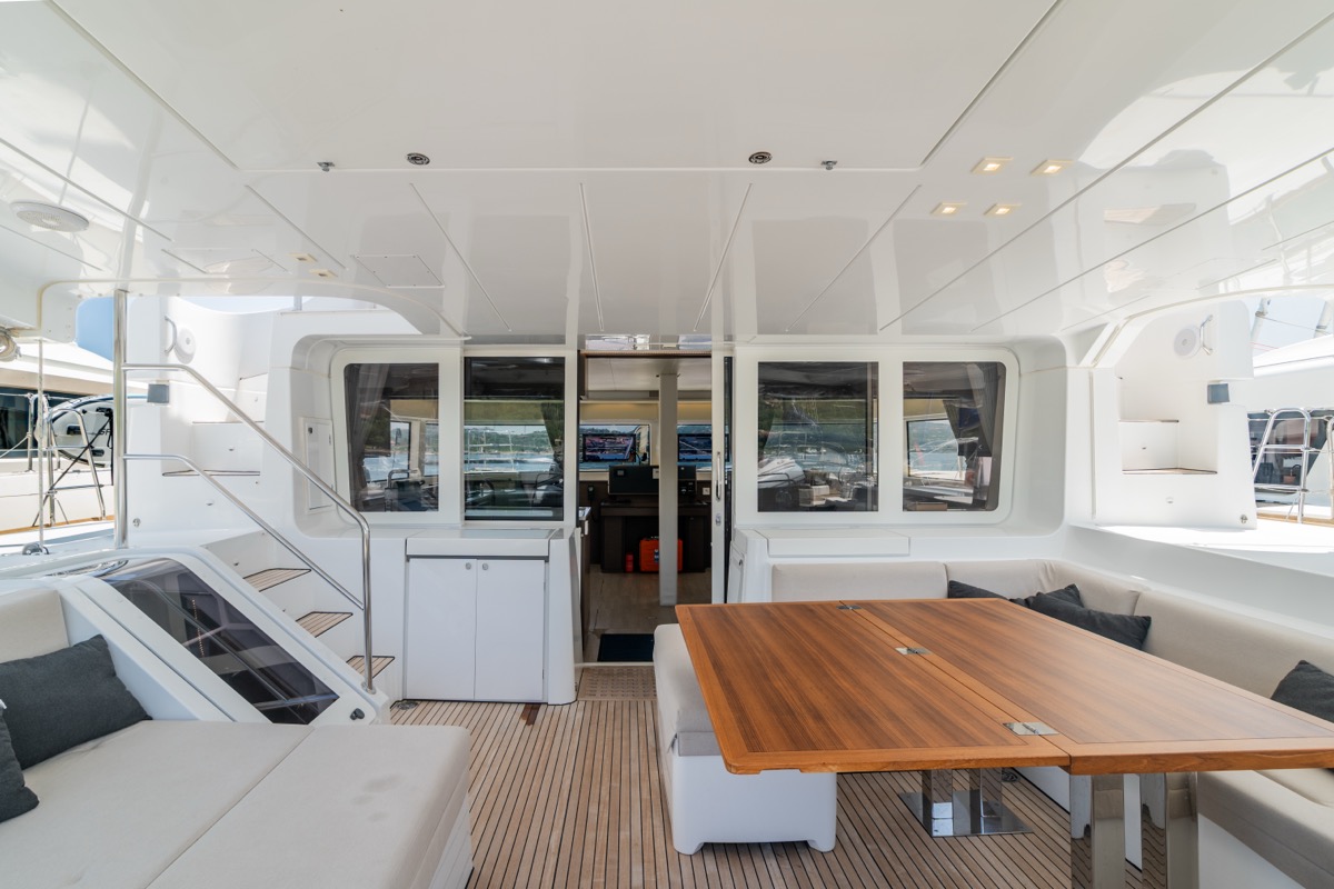 Lagoon 52F (5 cab) — photo 9