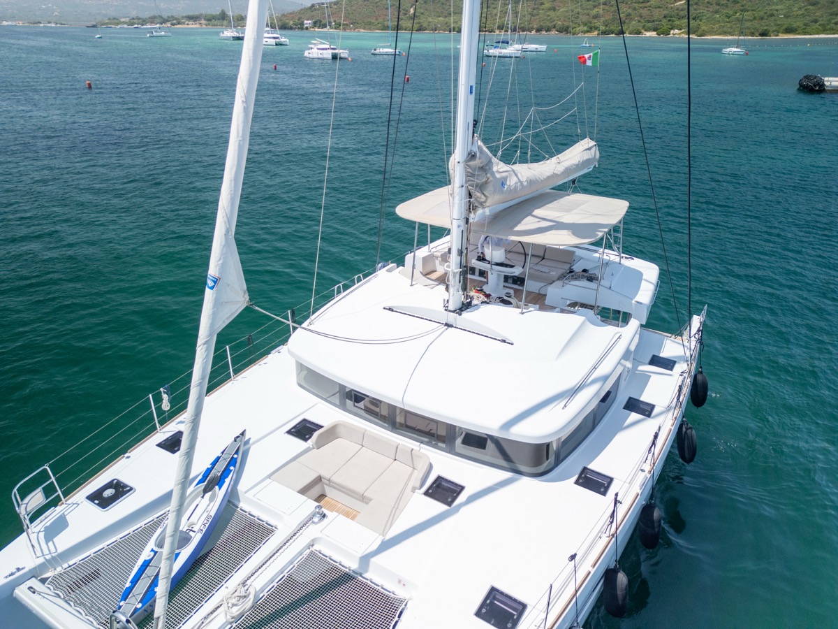 Lagoon 52F (5 cab) — photo 43