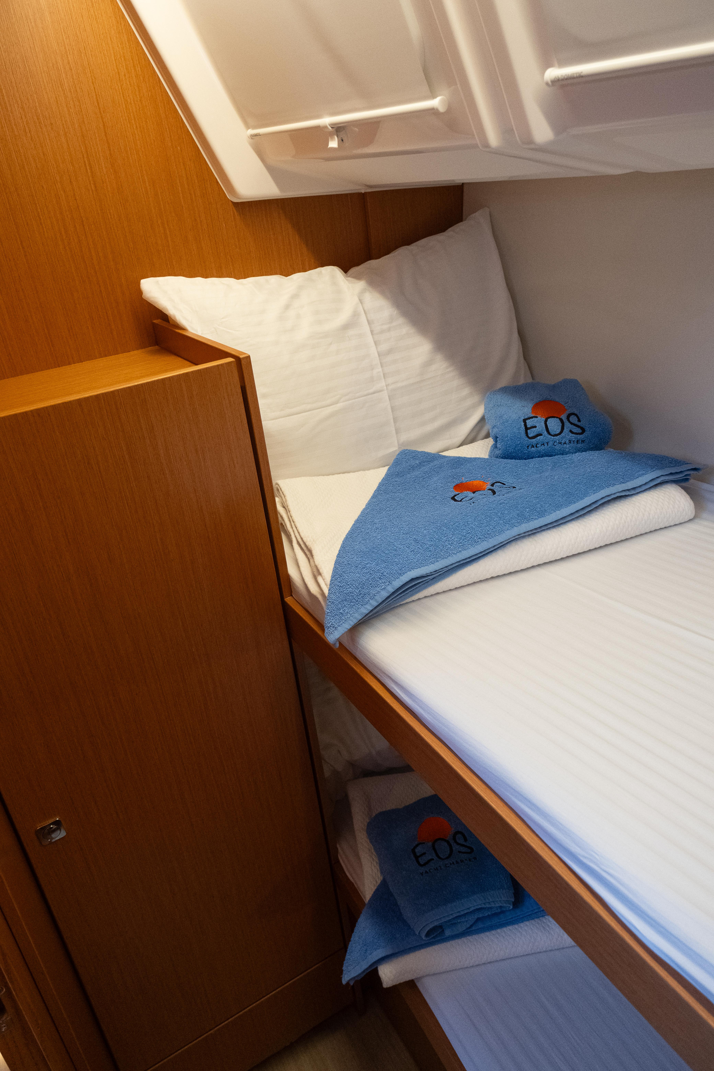 Bavaria C46 — photo 29