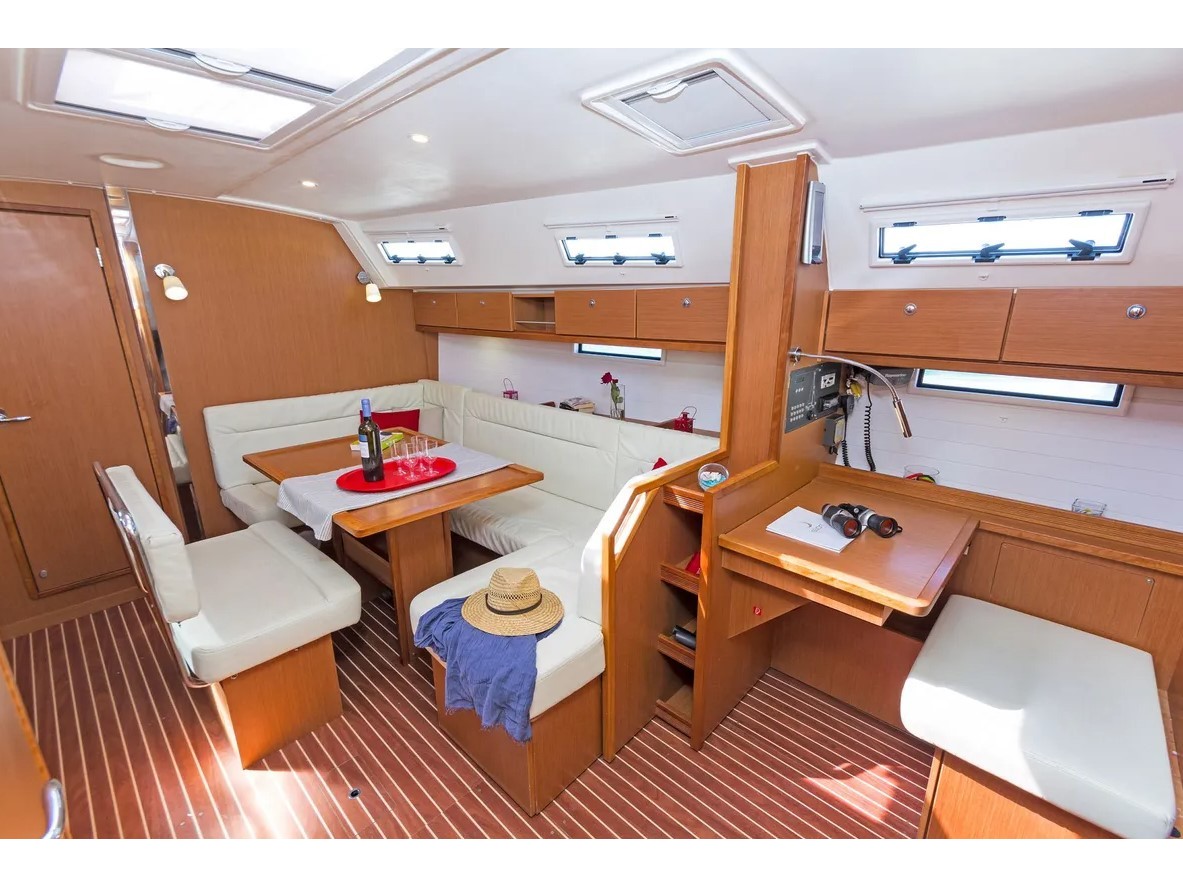 Bavaria 40 — photo 2