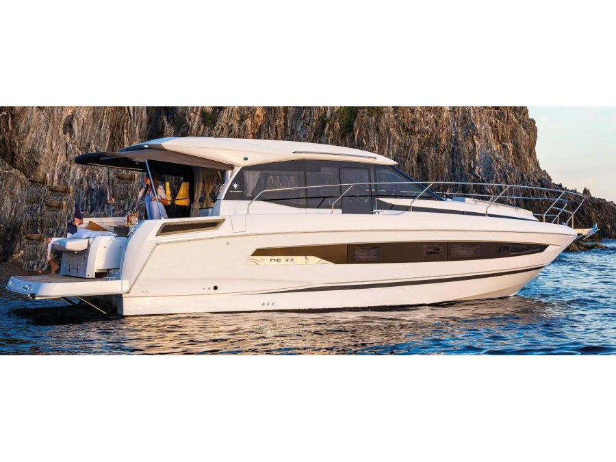 Photo #1 - Jeanneau NC 37 (Royal) en Mergelina e Porto di Sannazaro - 17964