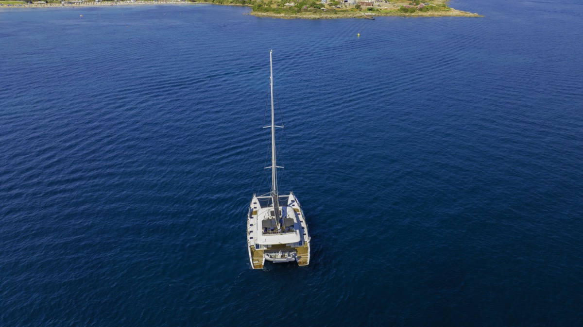 Lagoon 620 (10+3) — photo 11