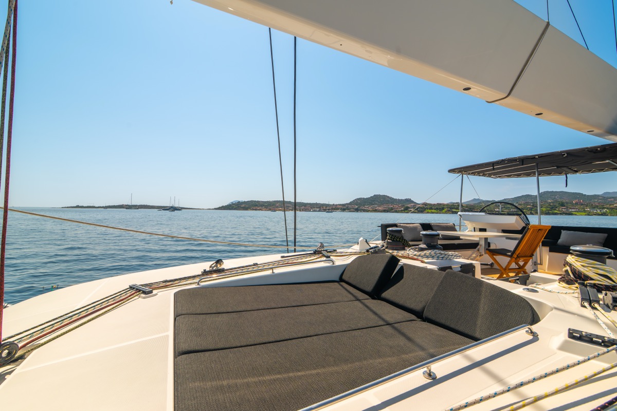 Lagoon 620 (10+3) — photo 40