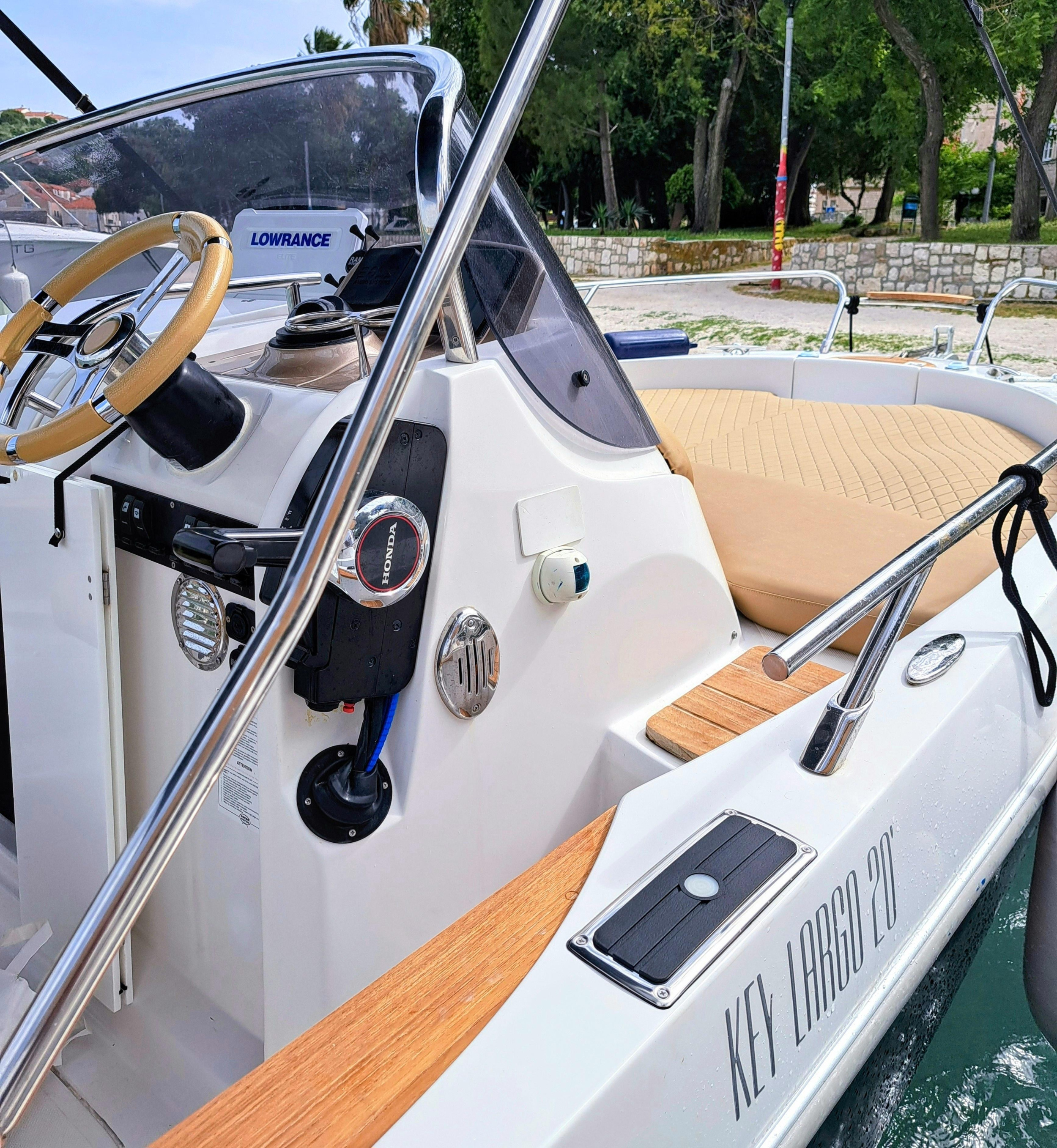 Sessa Marine Key Largo 24 — photo 24