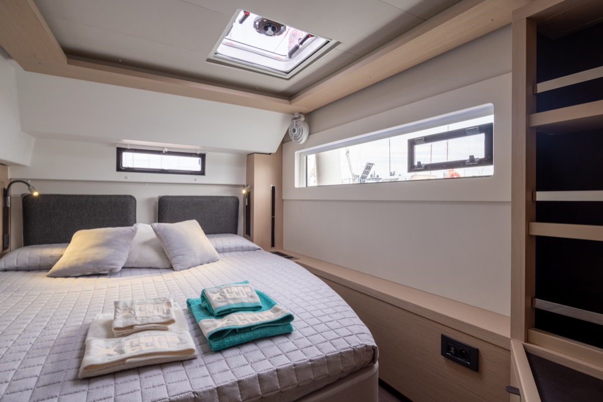 Lagoon 46 (3 CAB) — photo 21