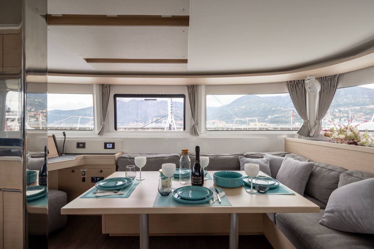 Lagoon 46 (3 CAB) — photo 17