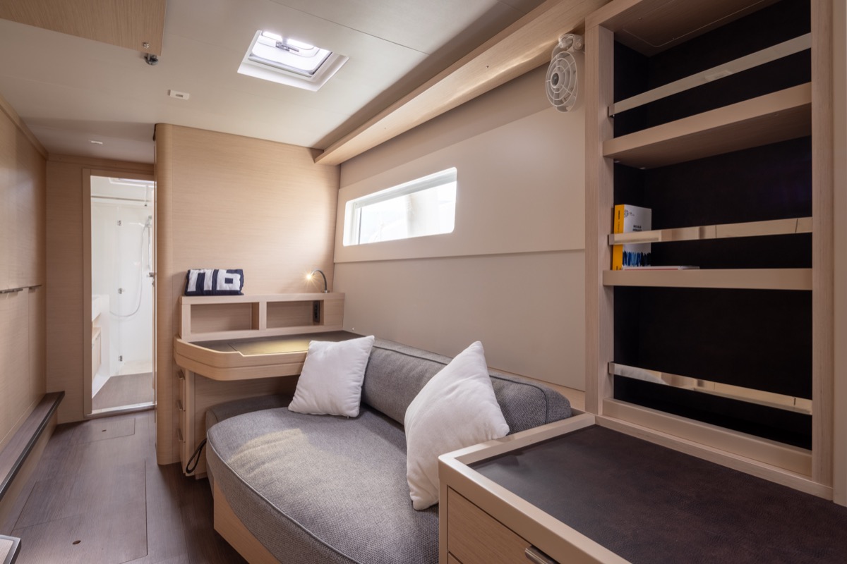 Lagoon 46 (3 CAB) — photo 18