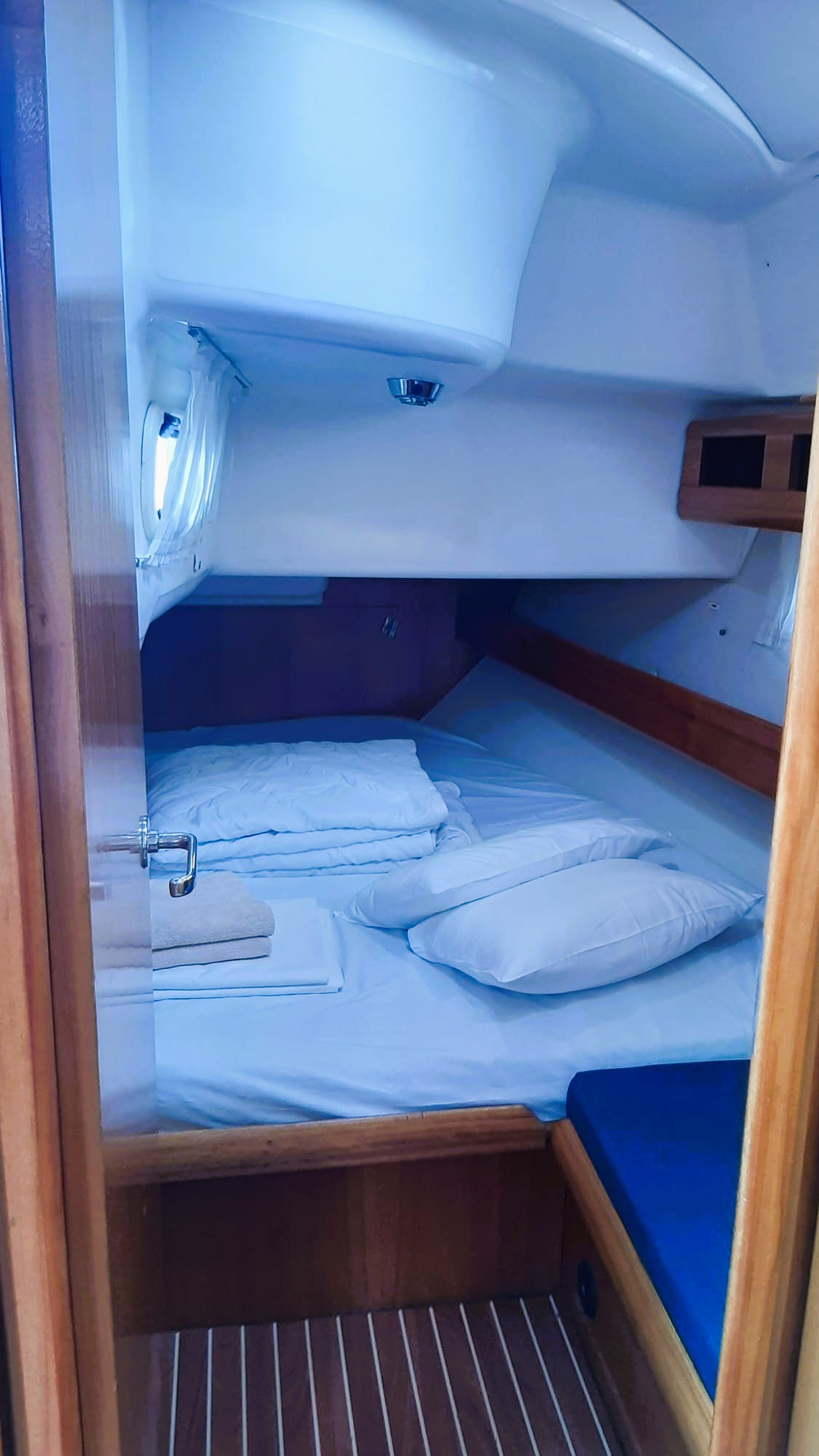 Bavaria 42 Cruiser — photo 7