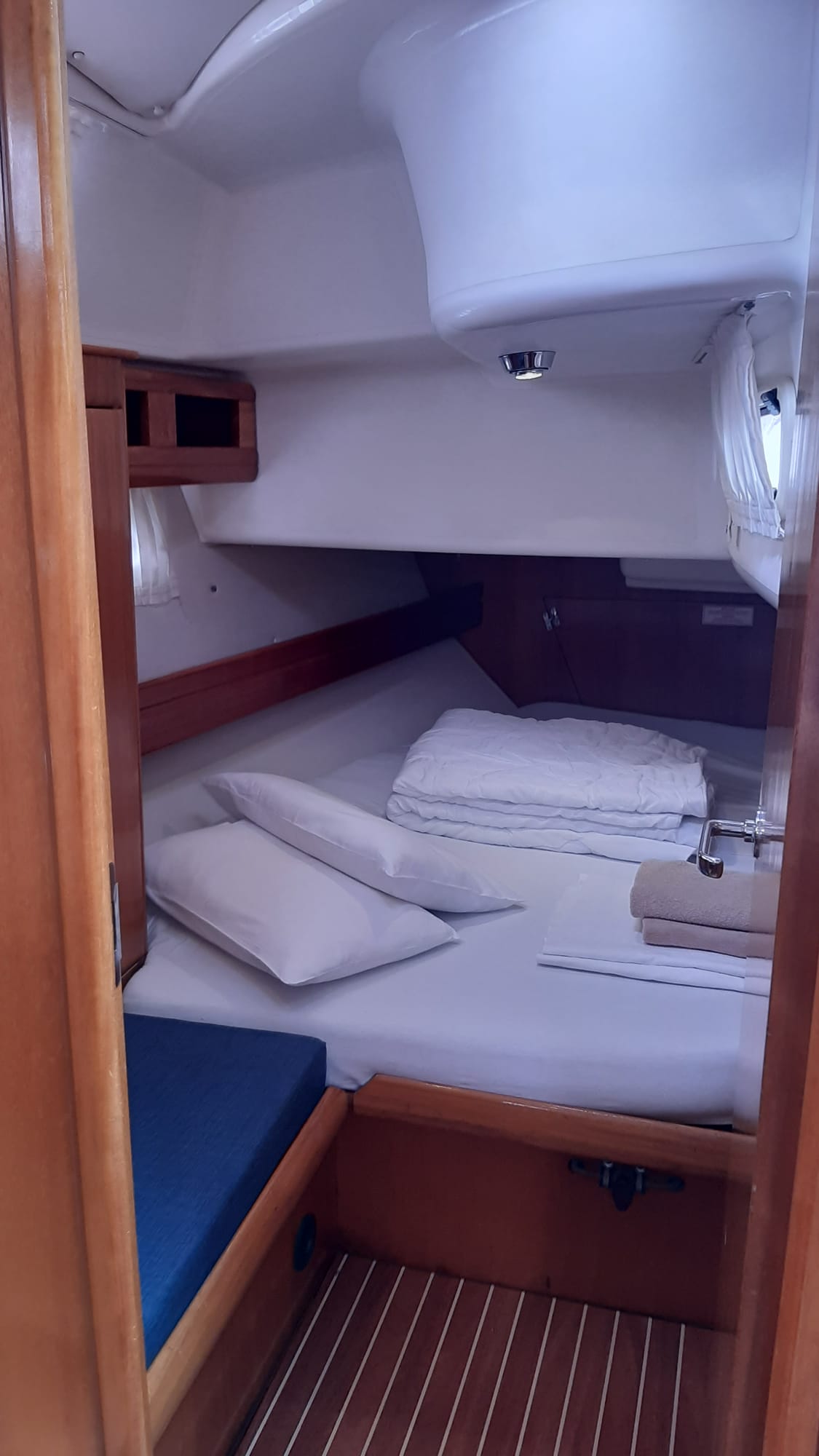 Bavaria 42 Cruiser — photo 5