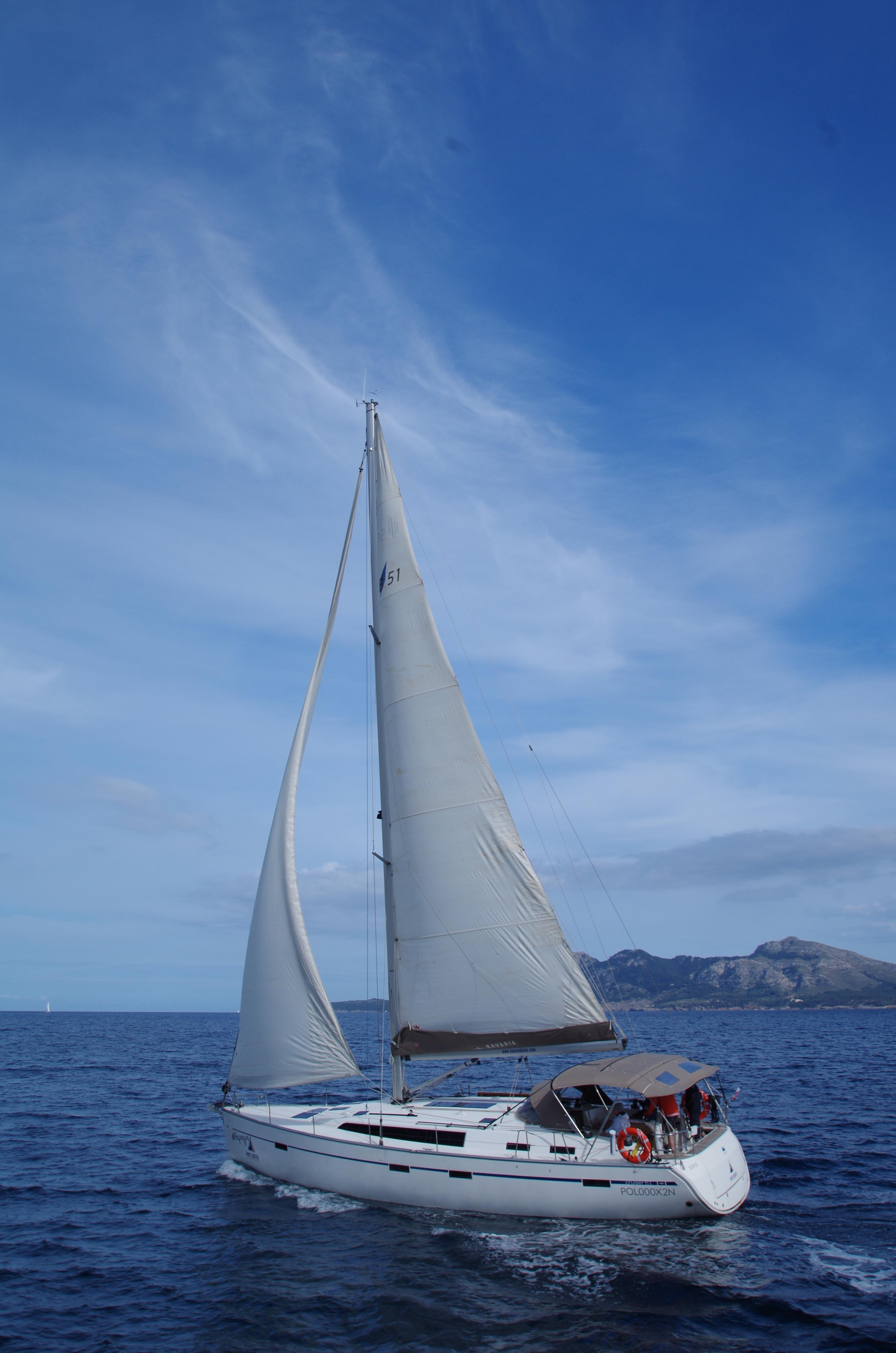 Bavaria 51 Cruiser — photo 4