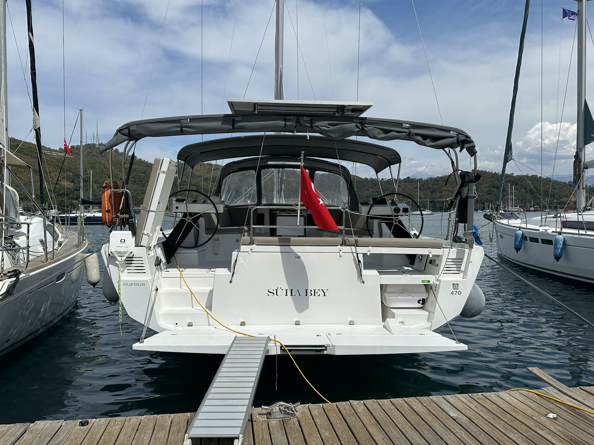 Dufour 470 — photo 1