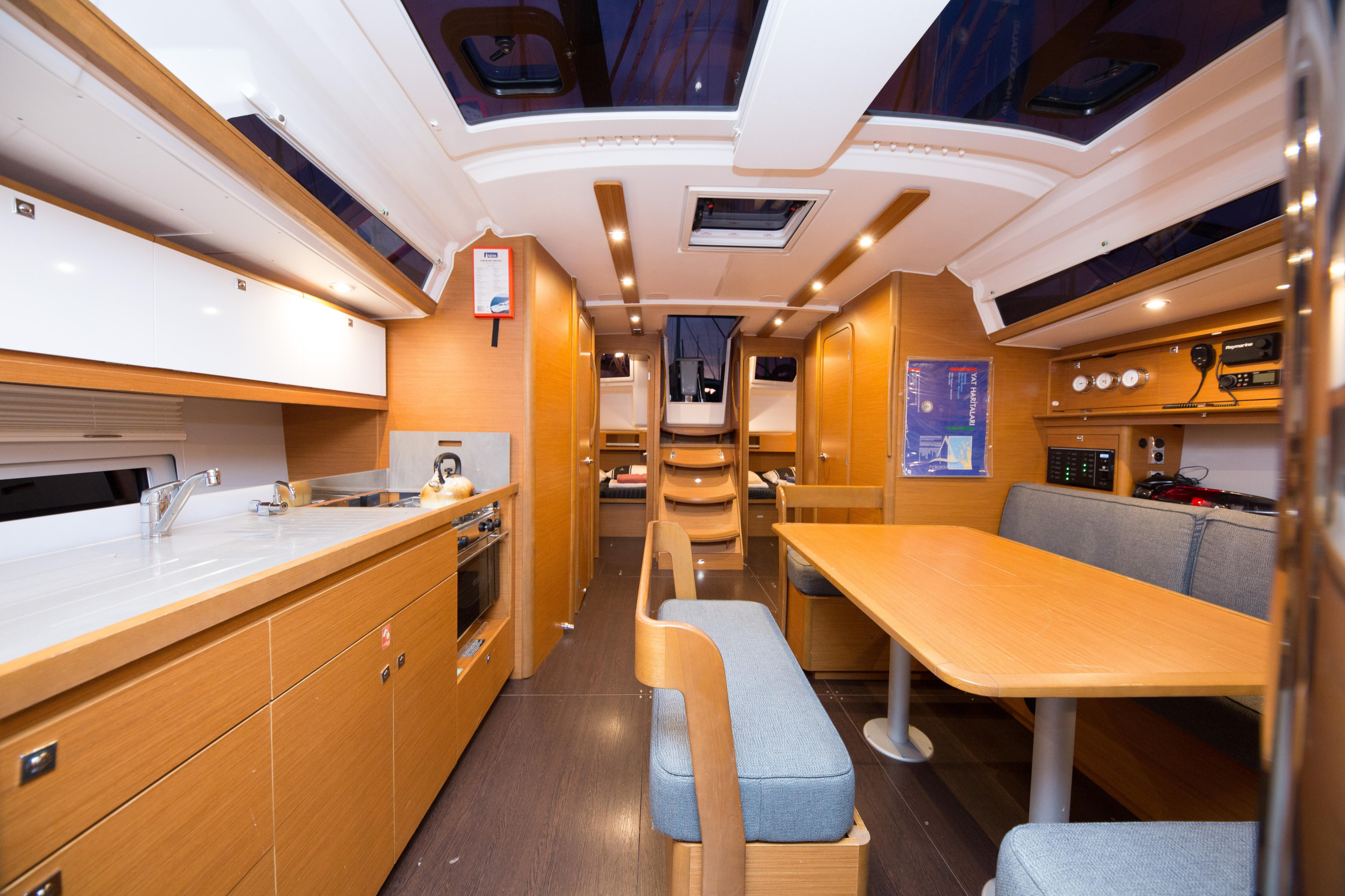 Dufour 430 GL — photo 7