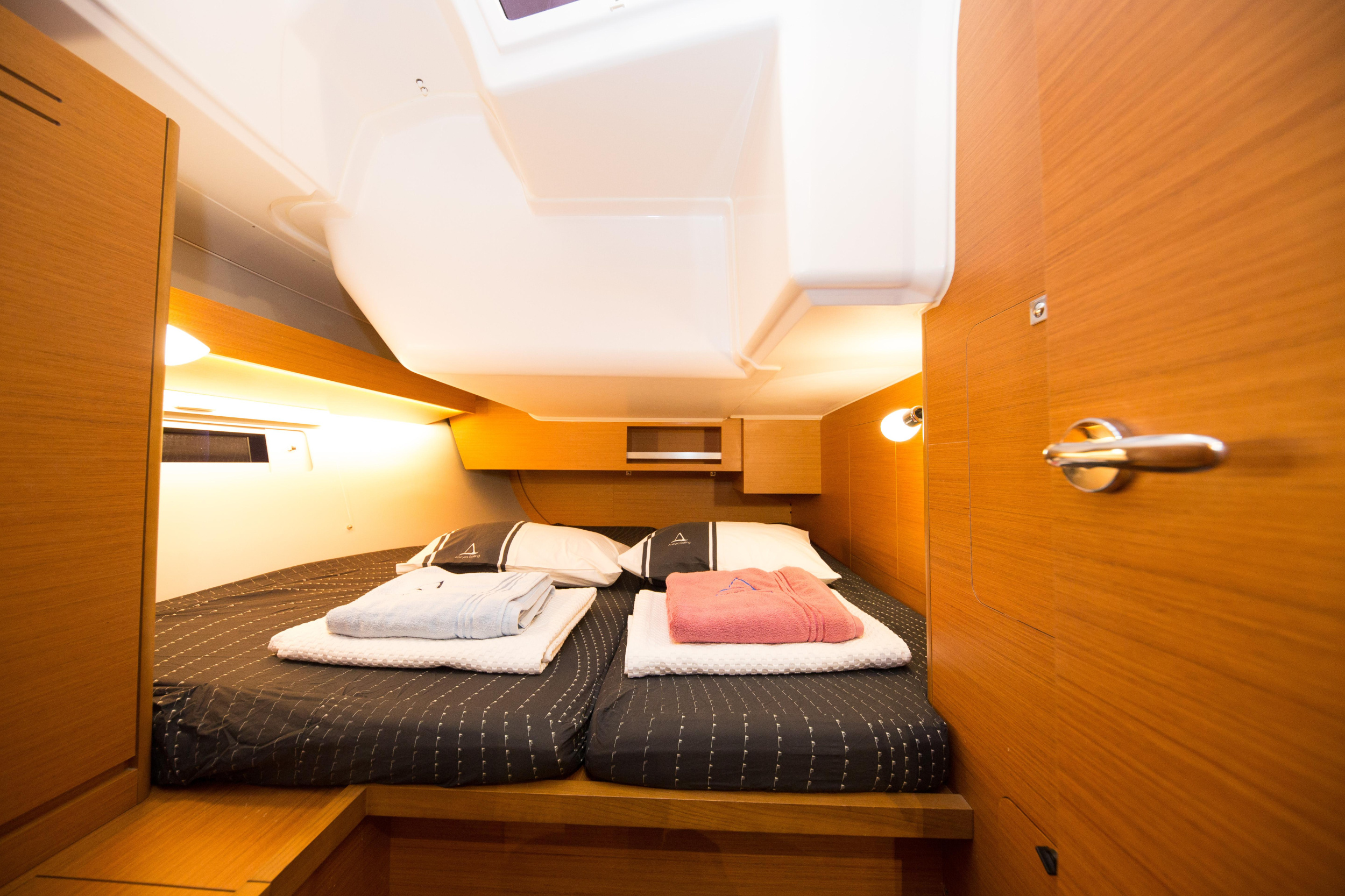 Dufour 430 GL — photo 11