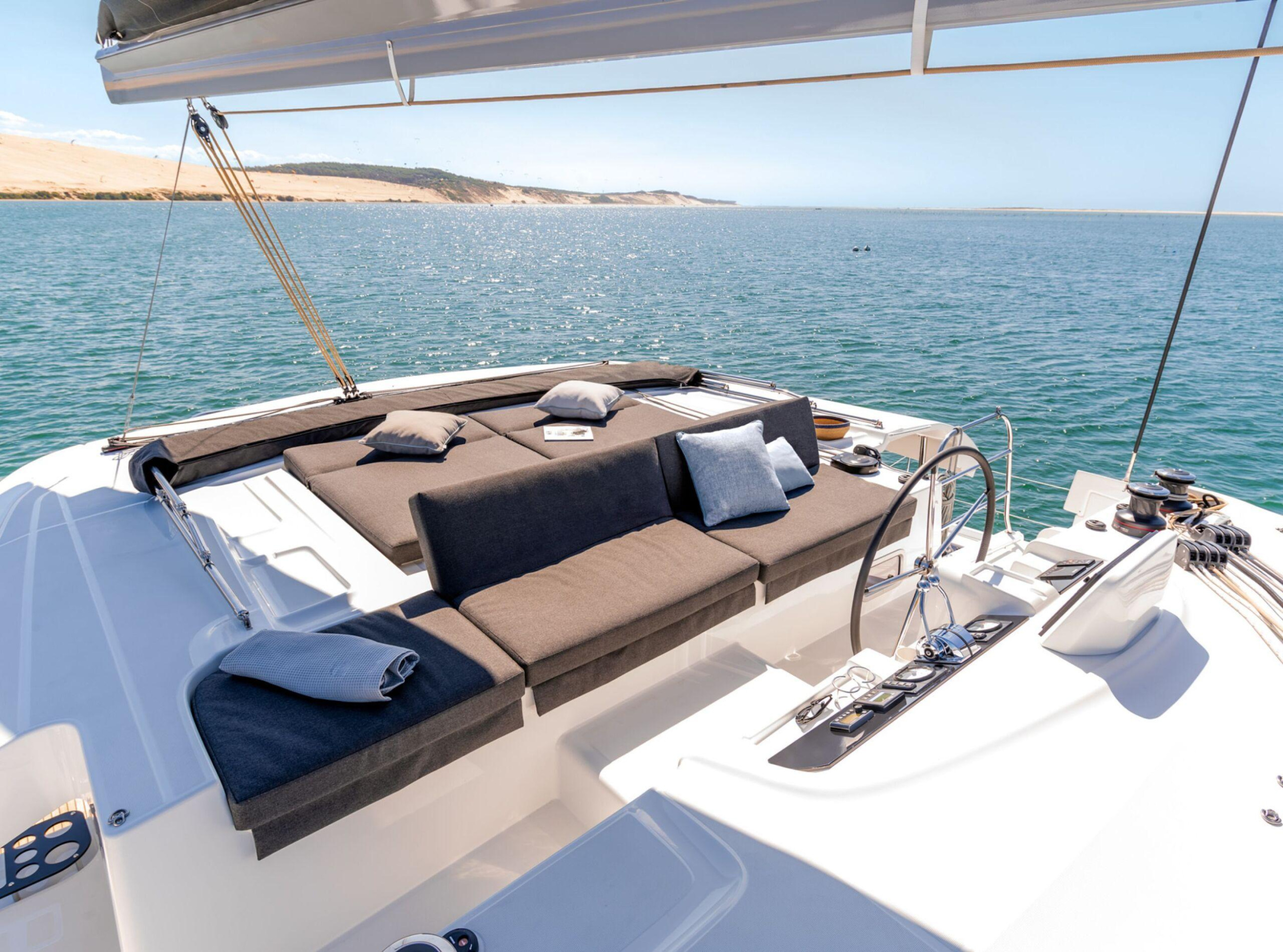 Lagoon 46 — photo 11