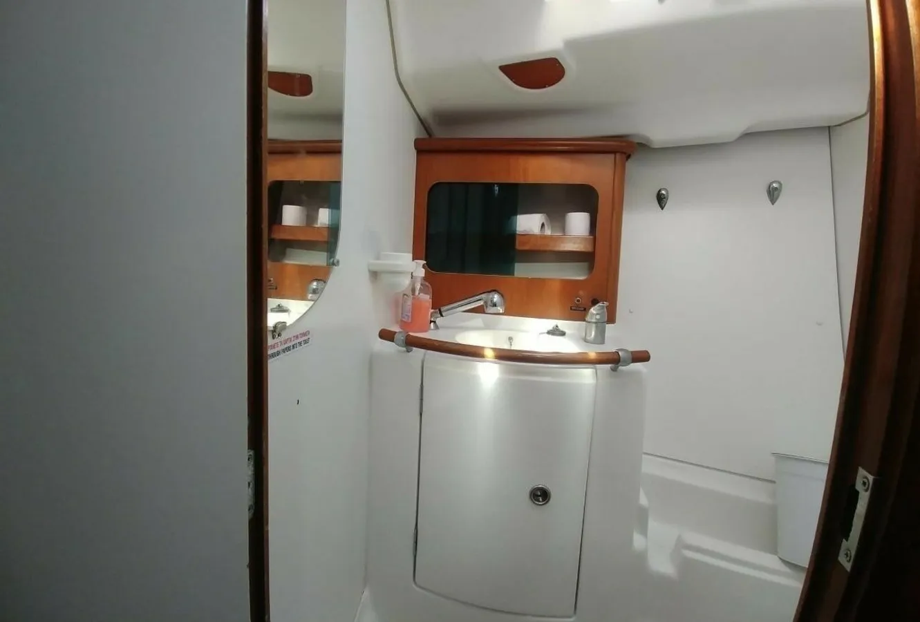 Oceanis 411 Clipper — photo 18