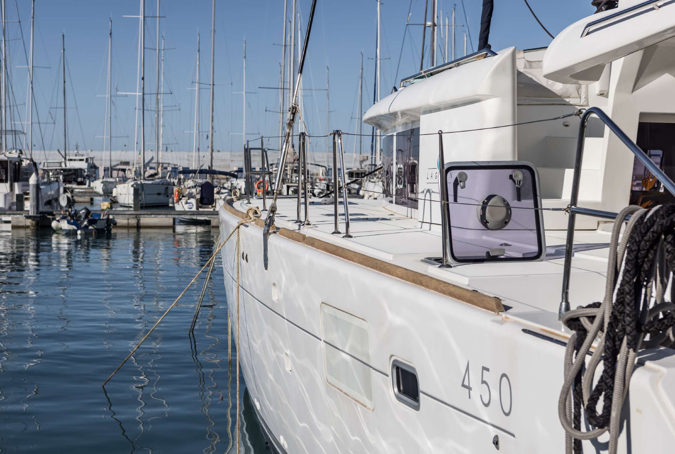 Lagoon 450 — photo 16