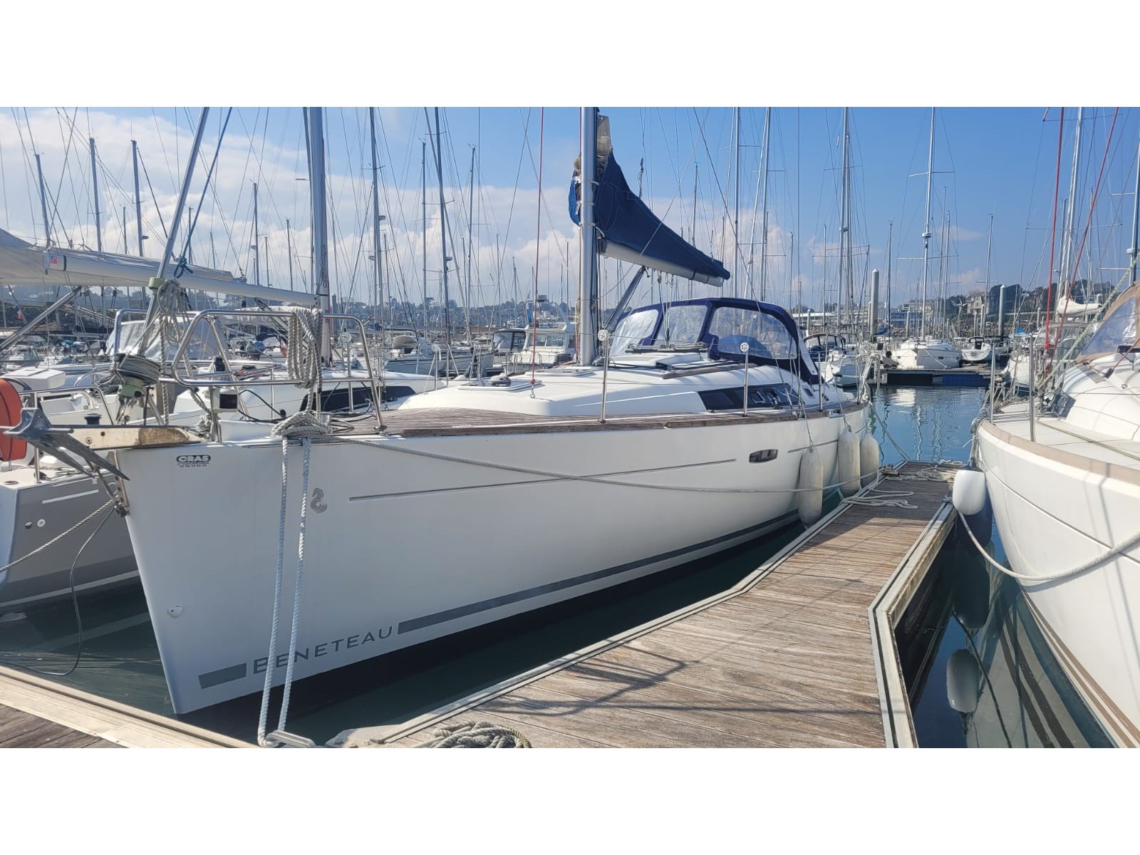 Oceanis 37 — photo 1