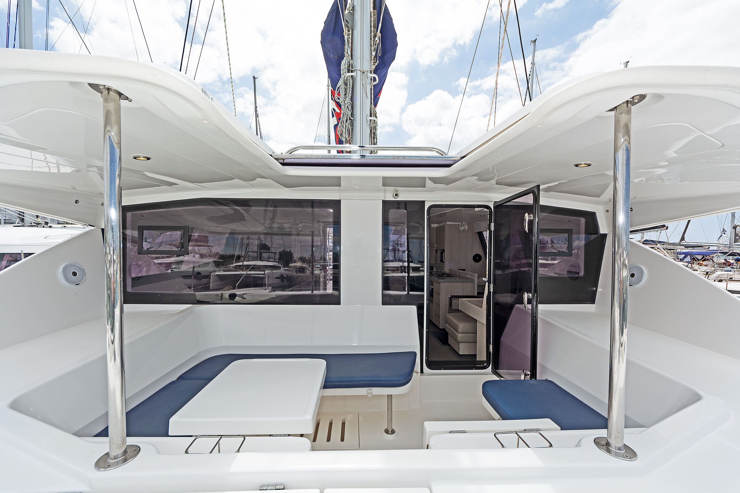 Leopard 48 & GEN — photo 25