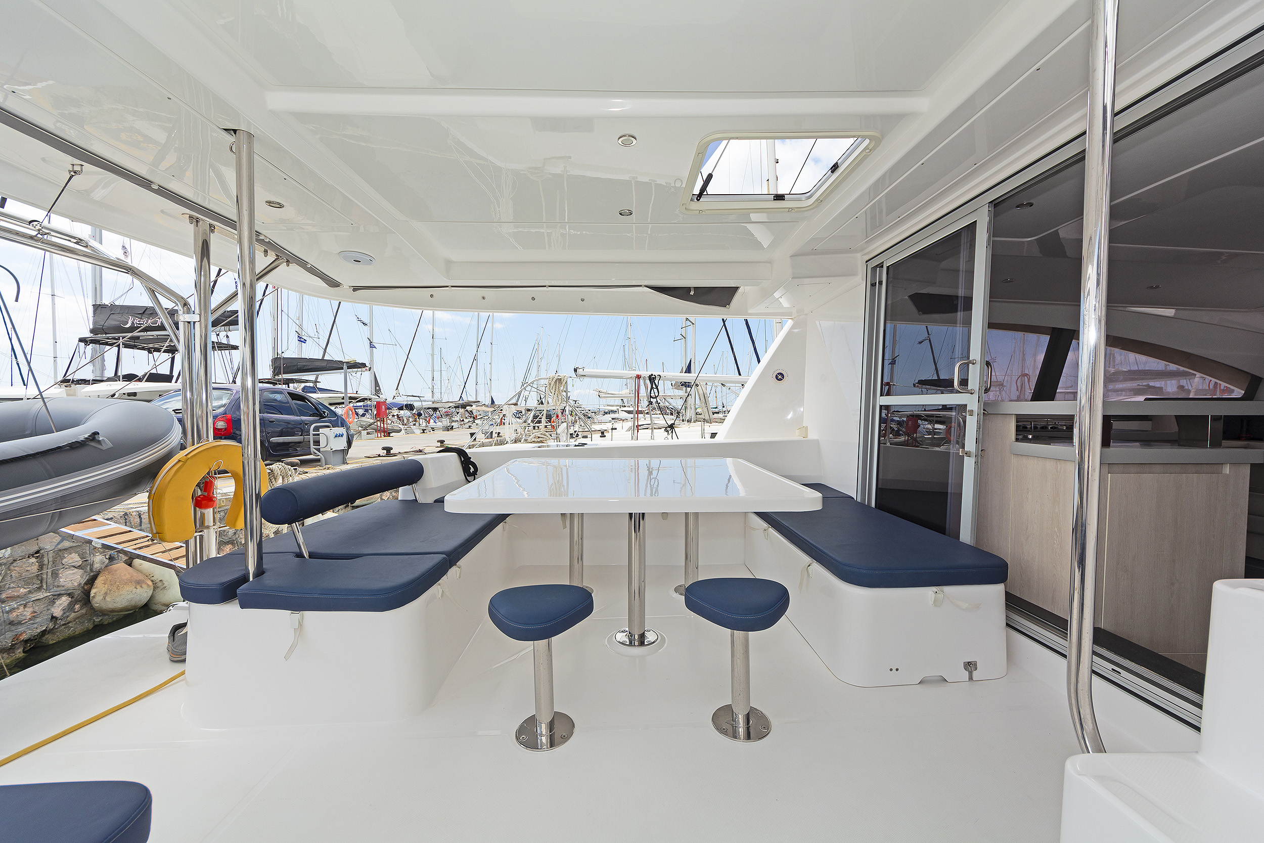 Leopard 48 & GEN — photo 17