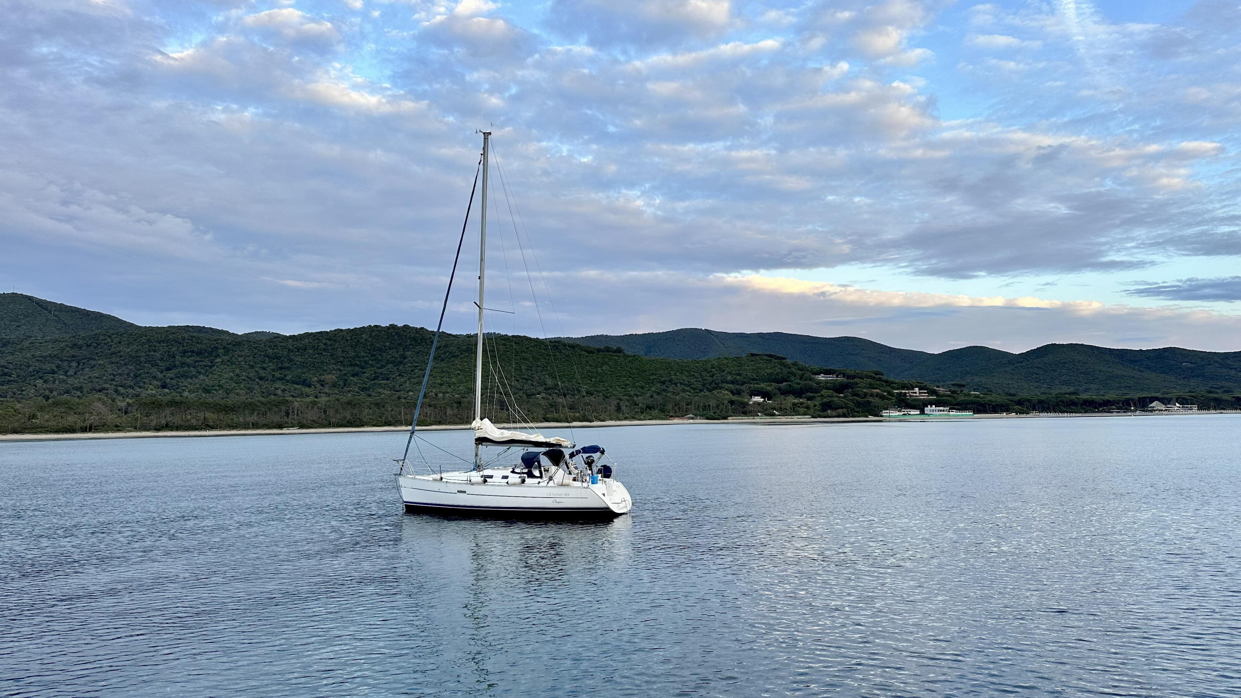 Oceanis 323 Clipper — photo 41