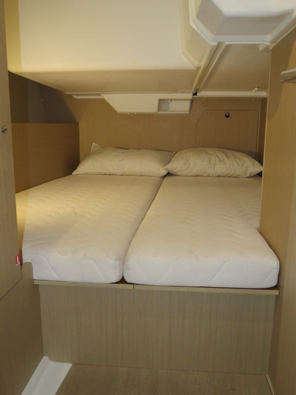 Oceanis 38 — photo 10