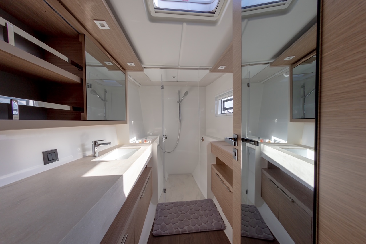 LAGOON 46 3 CAB — photo 5