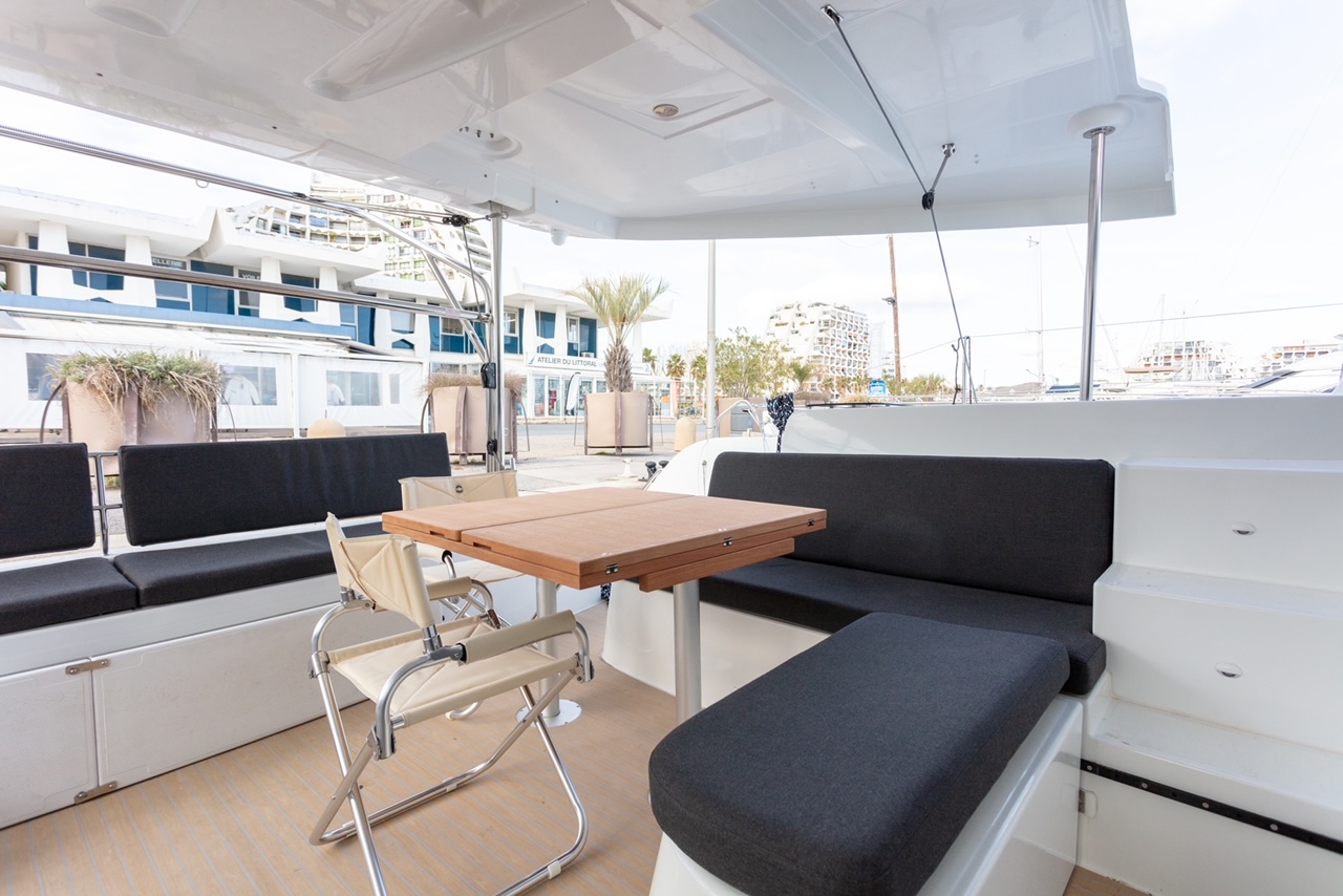 LAGOON 46 3 CAB — photo 8