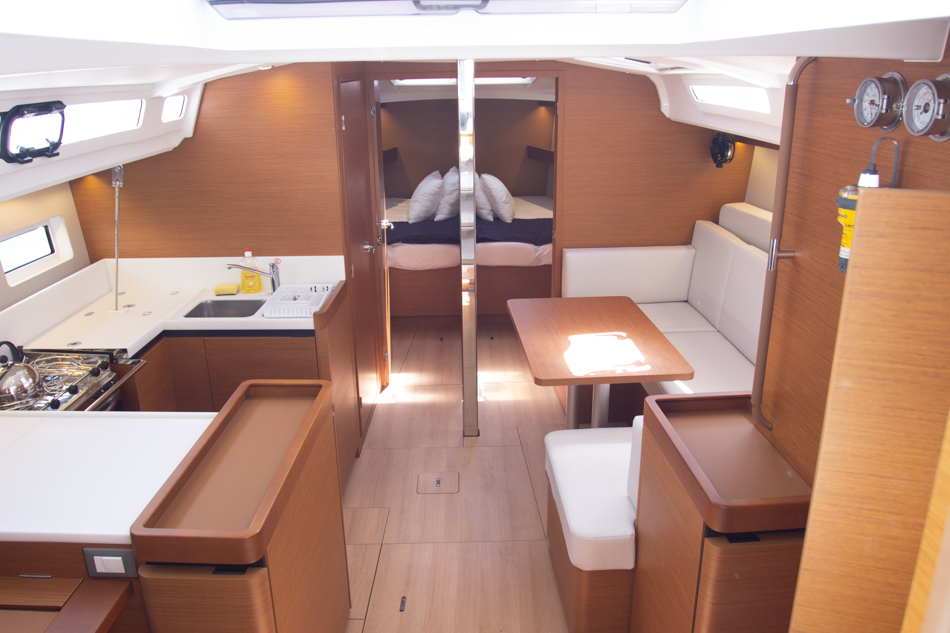 Sun Odyssey 440 — photo 5