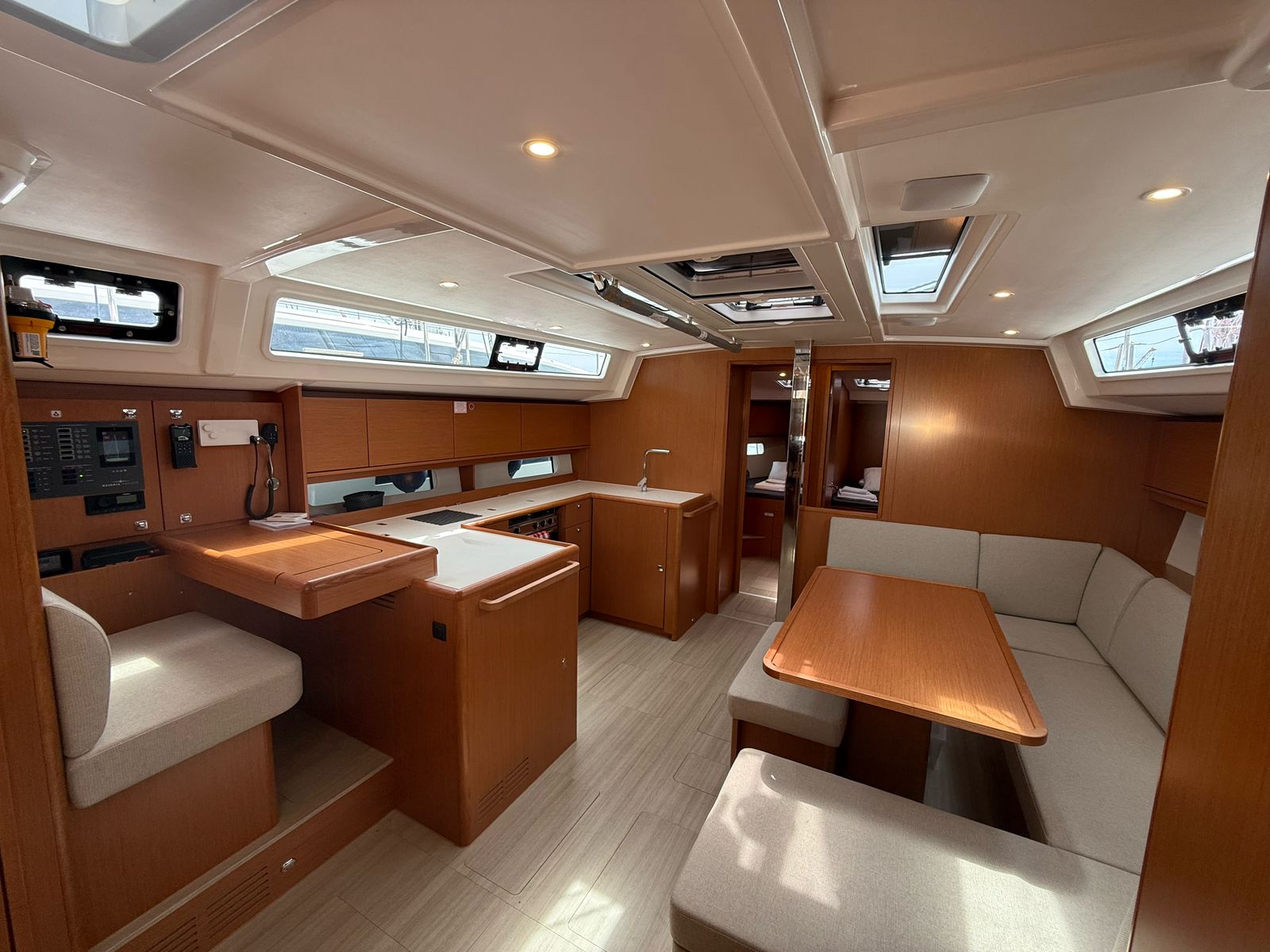Bavaria C46 — photo 15