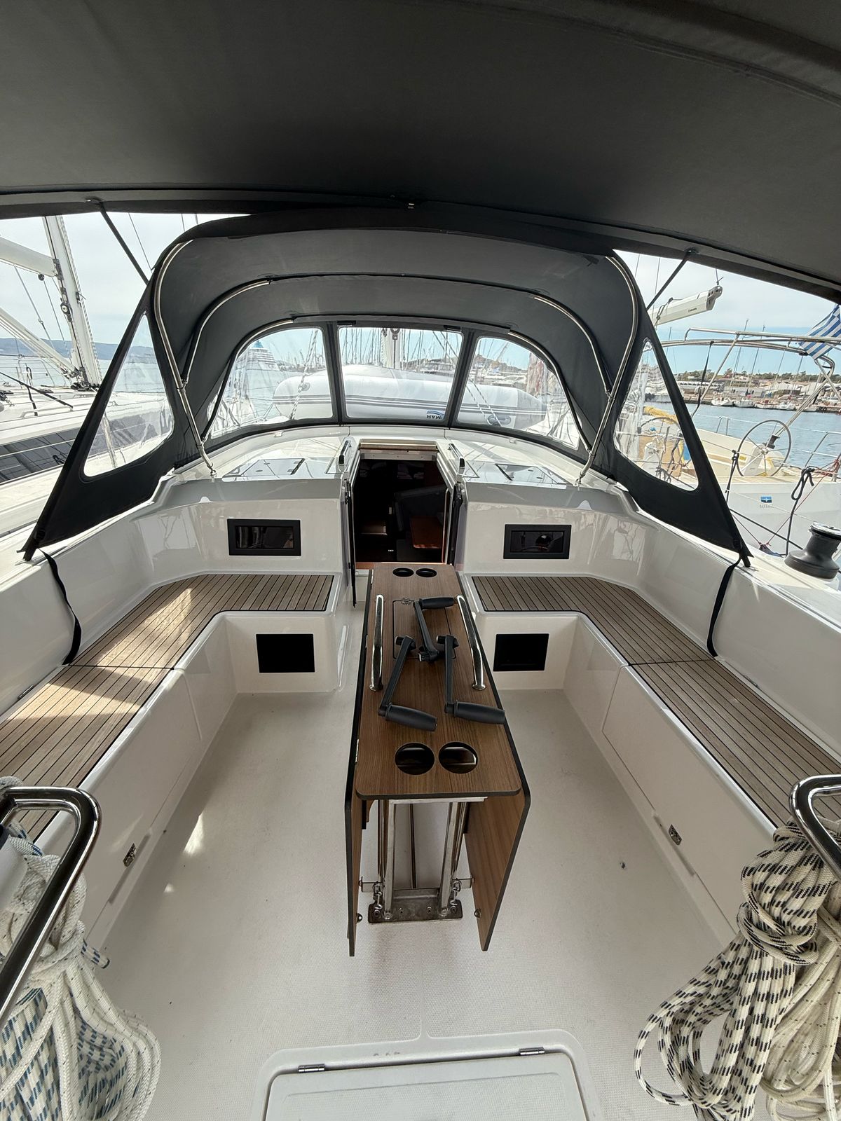 Bavaria C46 — photo 8