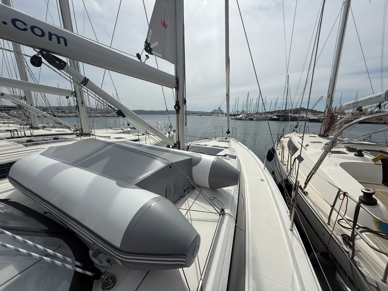 Bavaria C46 — photo 4