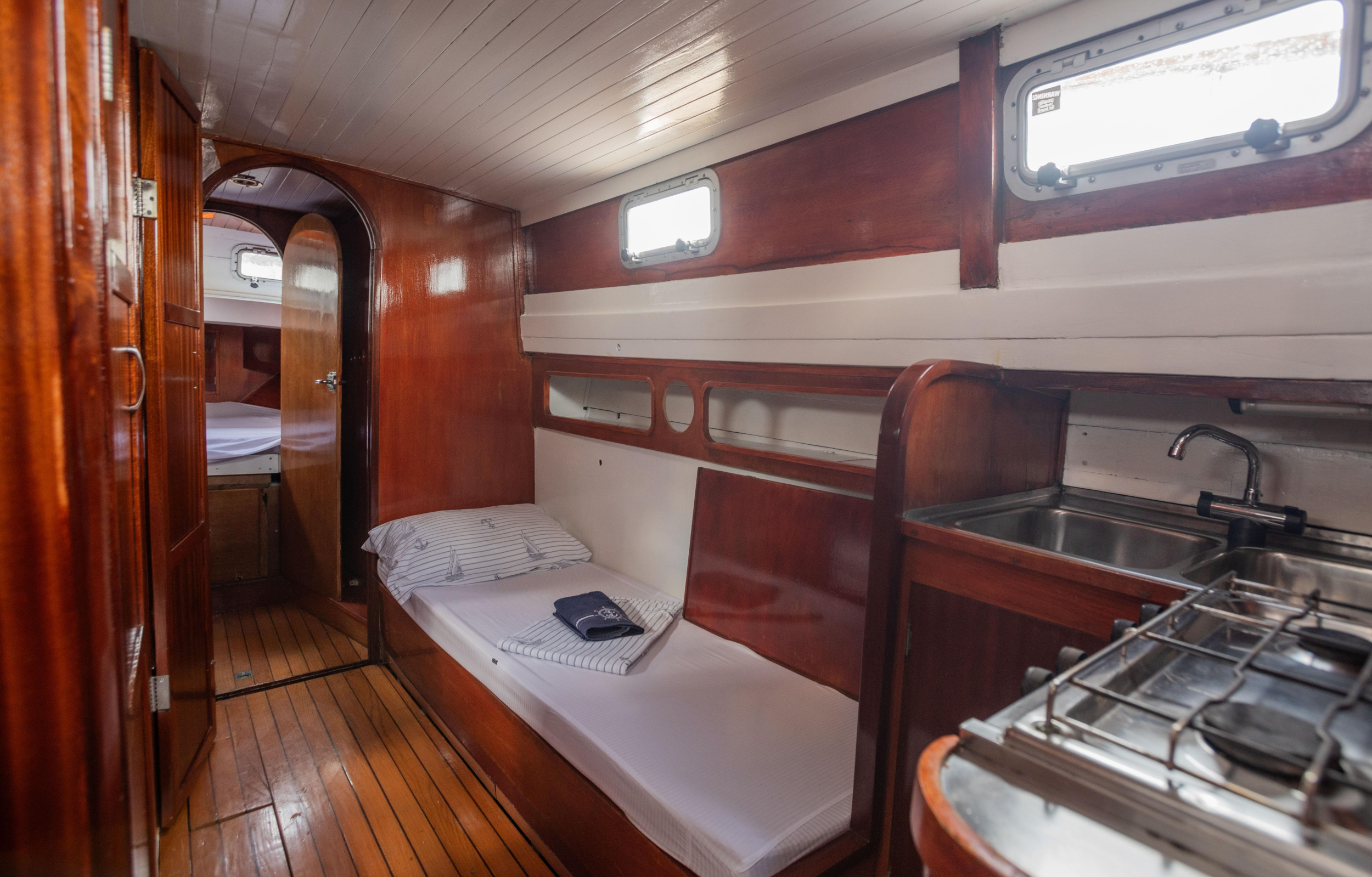 Dalmatian boat — photo 20