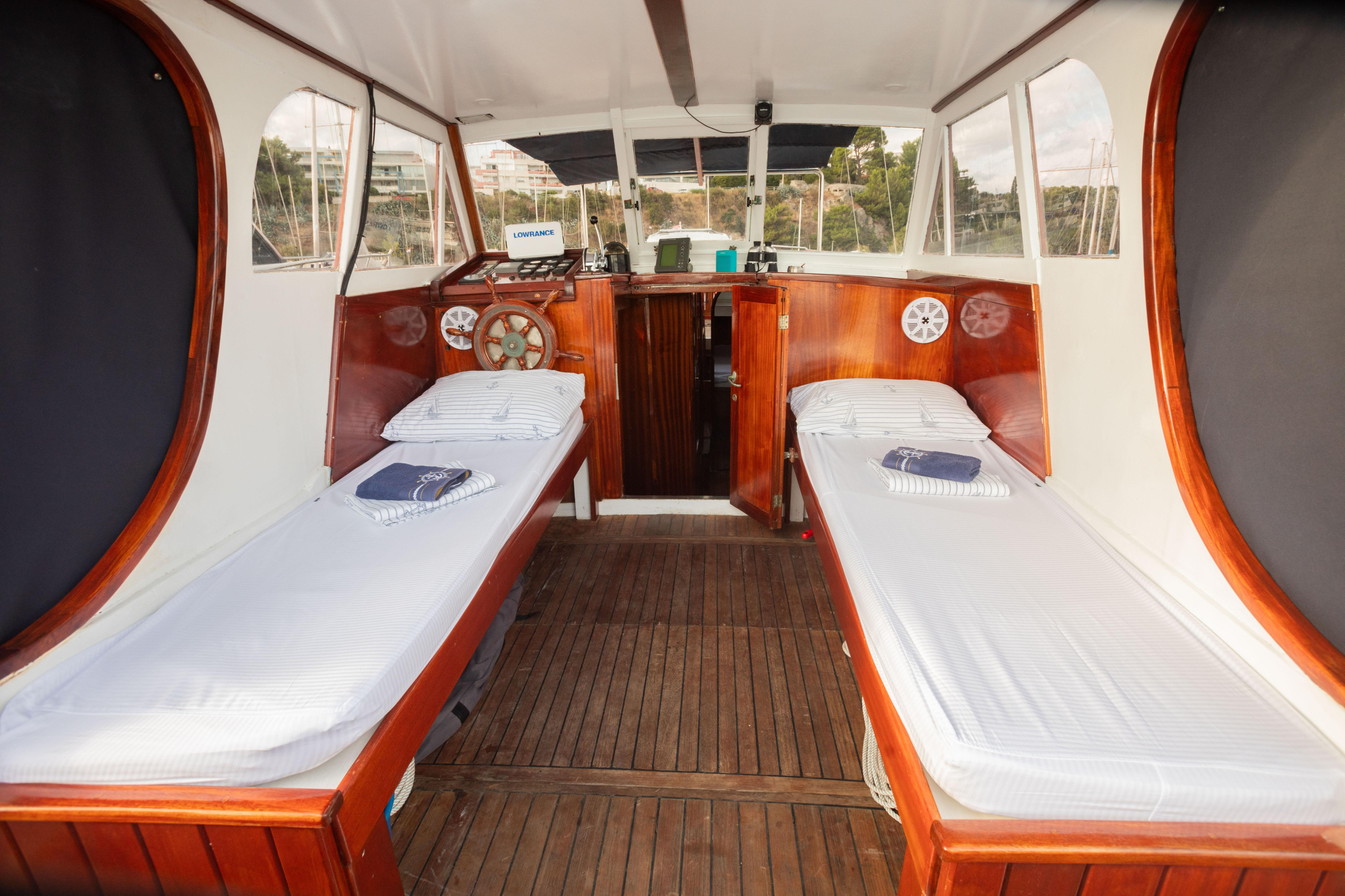 Dalmatian boat — photo 3