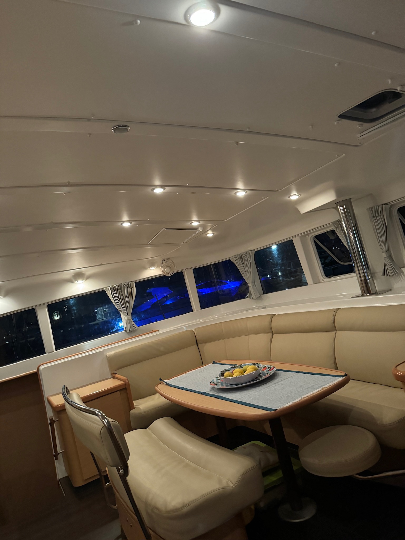 Lagoon 44 — photo 22
